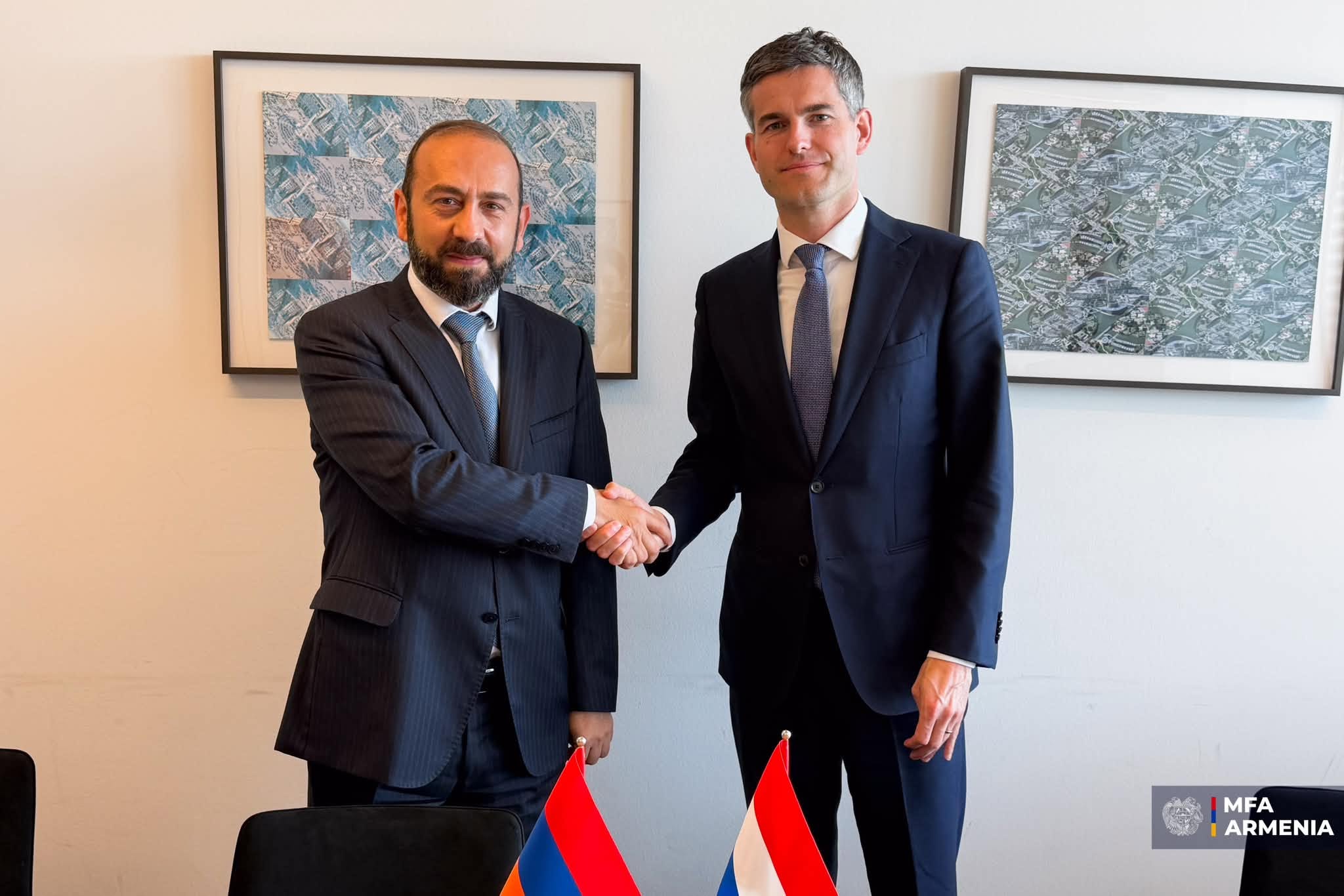 Арарат Мирзоян на встрече с главой МИД Нидерландов в Ереване