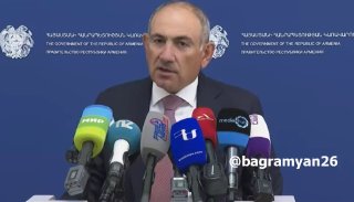 Цветы в теплице, Армения, премьер-министр Никол Пашинян